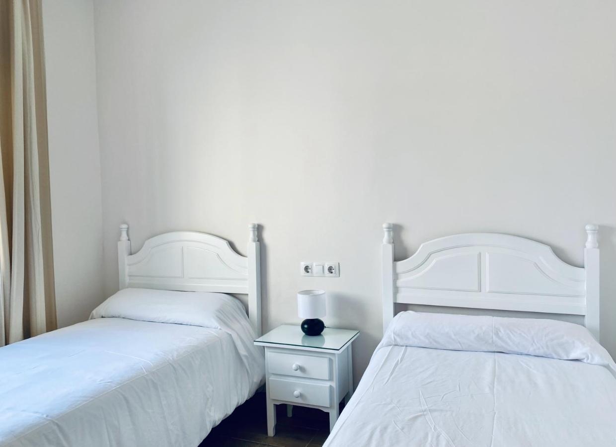Apartamentos Turísticos Santo Rostro Chipiona Exterior foto
